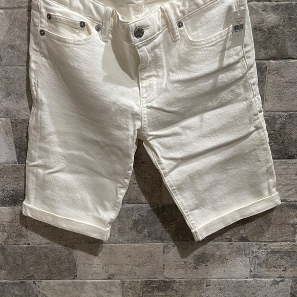❤️ GAP SKINNY BERMUDA WHITE CUFFED SHORTS SIZE 26 NEW - Picture 5 of 5